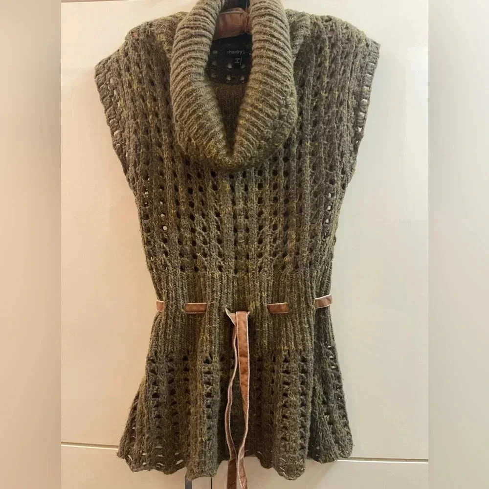 Chaudry Kc Shirt Top Knit  Sweater  Size L Sleeveless